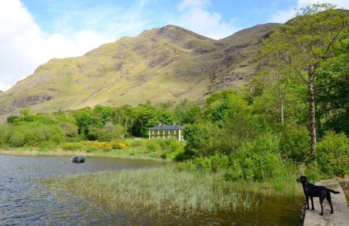 Delphi Cabin | Connemara 2-Bedroom Cottage II