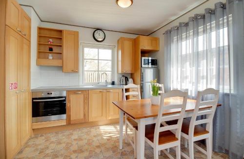 Kuressaare Ski Chalet | Contact free Rent Me Oü Homes with Sauna