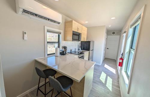 Study Butte-Terlingua Apartment | Container Home at Stardust Big Bend 5 min from Park