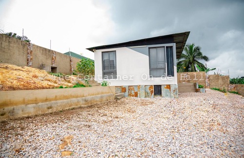 Akropong House | Container Home Retreat
