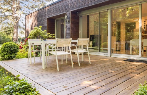 La Chapelle-sur-Erdre Cottage | Contemporary Cottage with Garden and Parking in La Chapelle-sur-Erdre