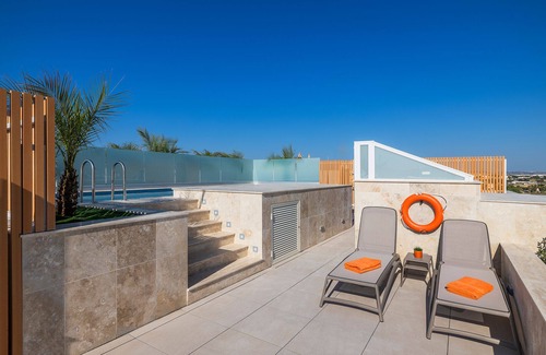 Ghaxaq Apartment | Contemporary 2BR Retreat, Scenic Views