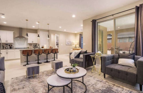 Mesa Del Sol Innovation Park House | Contemporary 3BR Getaway with Workspace!