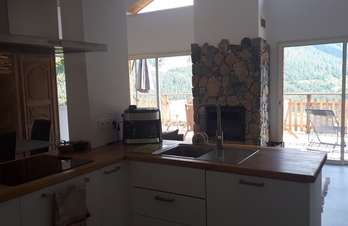 Saint-Dalmas Ski Chalet | Contemporary family chalet 2 minutes from "La Colmiane" ski resort