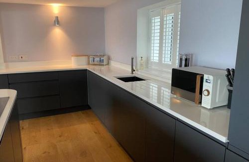 Milford Haven House | Contemporary living with amazing views. Pembrokeshire