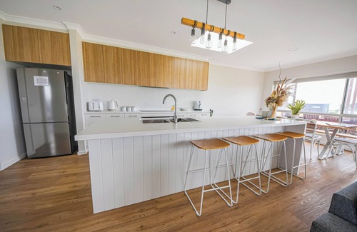 Narrawong House | Contemporary retreat in idyllic coastal area