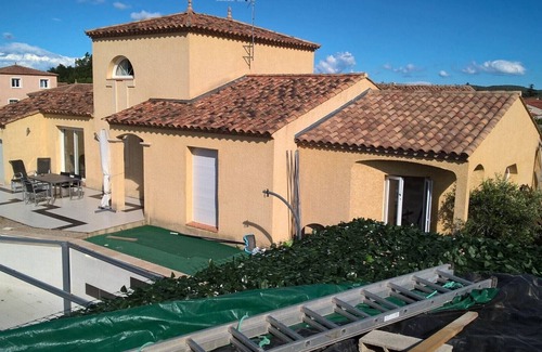 Canet Villa | Contemporary villa between sea and mountains