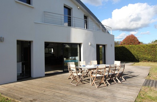 Gouesnach Villa | Contemporary Villa Kerseal