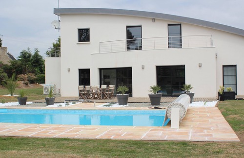 Gouesnach Villa | Contemporary Villa Kerseal