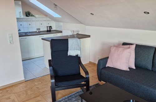 Moerfelden-Walldorf Apartment | Convenient and ideal for Frankfurt Airport, Darmstadt, Mainz and Wiesbaden