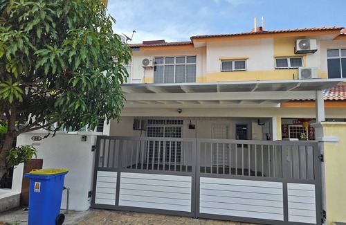 Bandar Saujana Putra House | Convenient & Comfortable Family Homestay at Bandar Saujana Putra