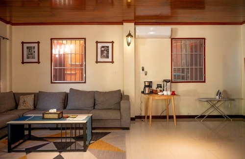 Luang Prabang House | Convenient Private Home: Touring and Digital Nomads