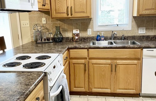Jesup House | Conveniently Located in Town - Near Hospital