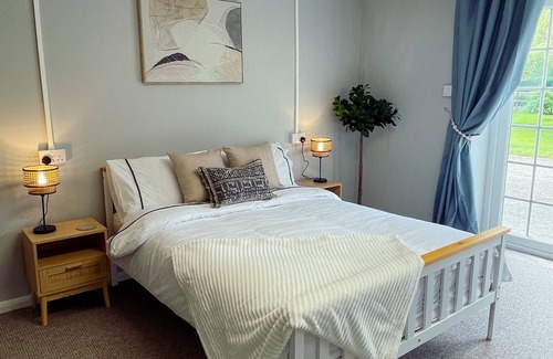 Mablethorpe Cabin | Converted Barn in Popular Seaside Town