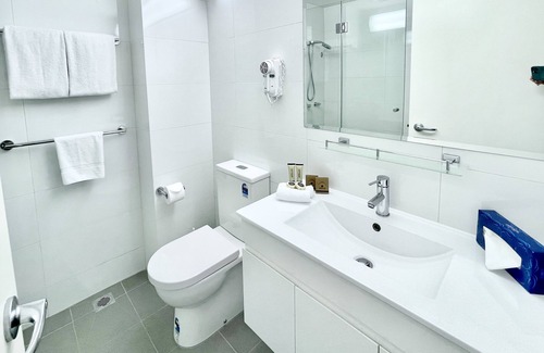 Coogee Hotel | Coogee Sands Hotel and Apartments
