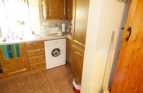 Ballyshannon Cottage | COOKIES COTTAGE, pet friendly in Ballyshannon, County Donegal
