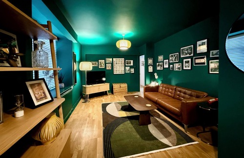The City of London Apartment | Cool stay in the historic City of London, 10mins from Covent Garden