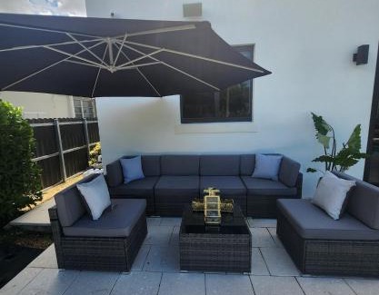 Coral Terrace Villa | Coral gabble modern mansion with pool