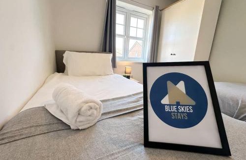 Thornaby On Tees House | Coral House by Blue Skies Stays