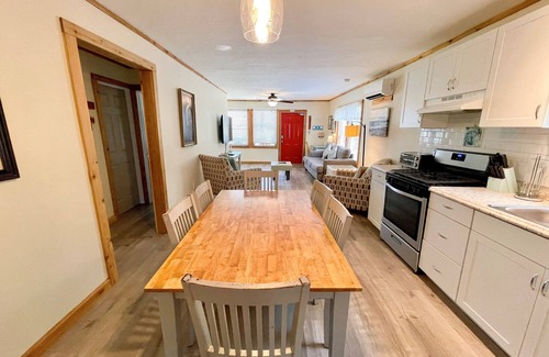 Ocracoke House | Corinne's Downstairs: Suite with great views of Silver Lake Harbor.