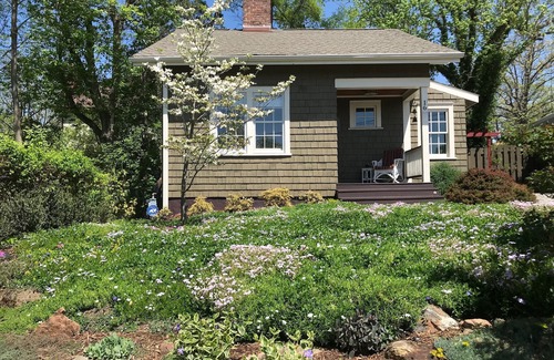 Historic Montford Cottage | Corner Cottage: A Romantic Retreat Near Downtown Asheville