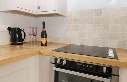 North Dalton Cottage | CORNER VIEW, pet friendly, with open fire in Great Driffield