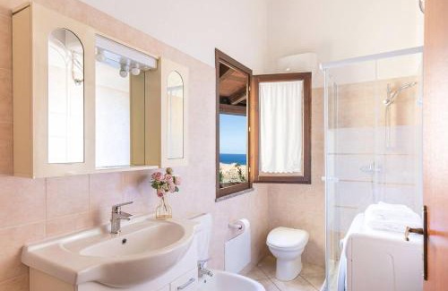 Torre dei Corsari House | Costa Verde - Panoramic Stay Terrace Wifi BBQ AC