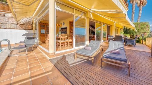 Blanes Villa | Costacabana - Villa Santa Cristina