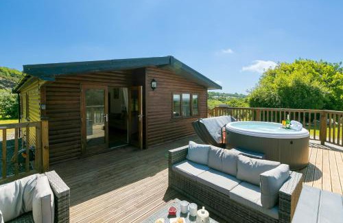 Saint Breward House | Costentyn, Tor Down Quarry