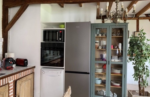 Nampont House | Cosy 17th-century "artist's studio" Logis, golf course, beaches, walled garden