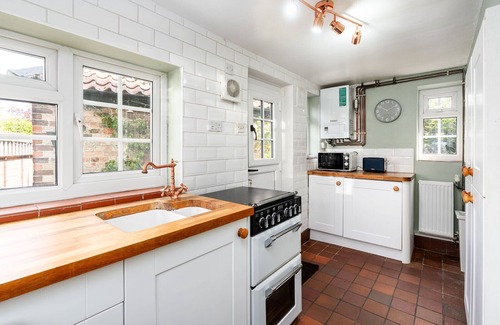 Elloughton House | Cosy 1Bed Cottage Retreat in Charming Elloughton