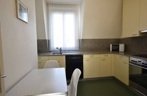 District 2 Apartment | Cosy 2-bedroom near lake (Stardust 31)