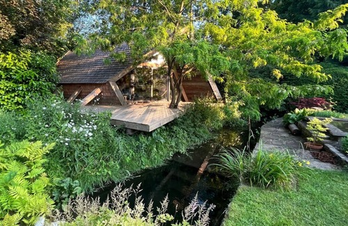 Winchester Cabin | Cosy A-Frame cabin nestled in the chalk steams of Hampshire