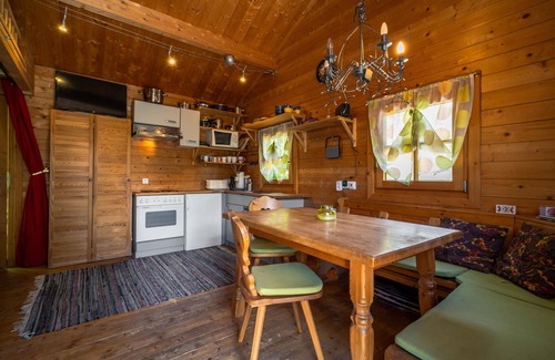 Hippach House | Cosy alpine hut with a view and a terrace