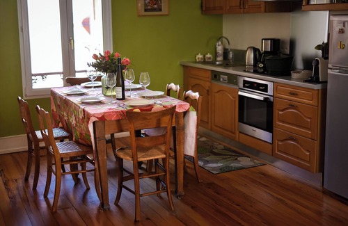 Ribeauville House | Cosy and quiet gîte with a paved courtyard planted with flowers, 5 minutes from the center.