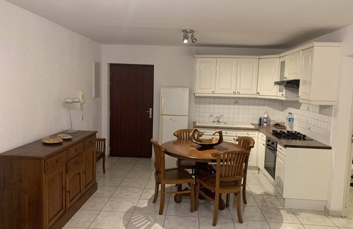Pirae Apartment | Cosy and warm apartment in a quiet residence with swimming pool and private pkg