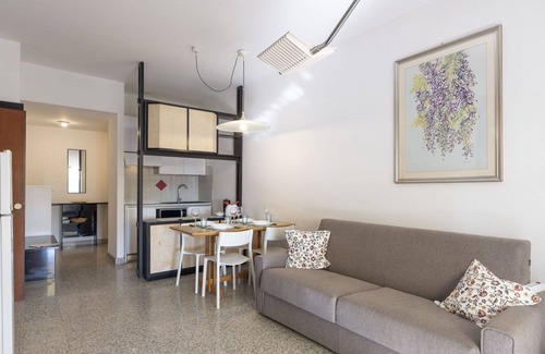 Marina di Andora Apartment | Cosy apartment for 6 guests with WIFI, TV, terrace, pets allowed and parking