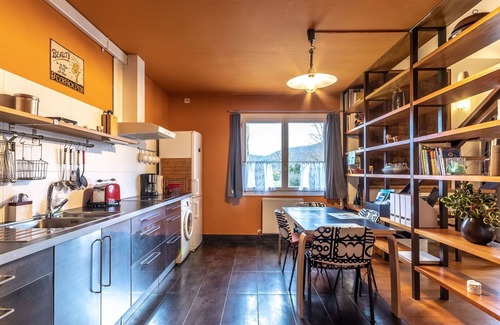 Busturia Apartment | Cosy apartment for 4 people with WIFI, TV, patio and parking