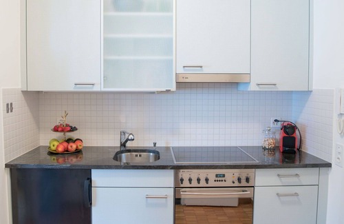 Ascona Apartment | Cosy apartment for 2 guests with WIFI, TV, balcony, pets allowed and parking
