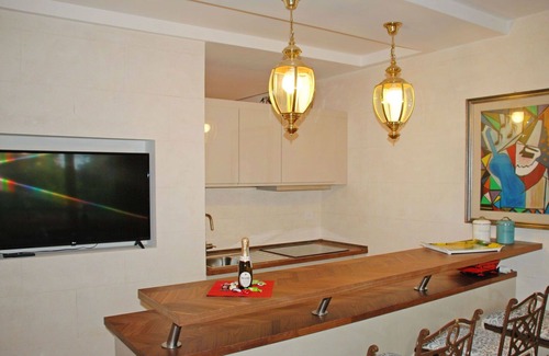 Bigogno Apartment | Cosy apartment for 3 guests with pool, WIFI, A/C, TV, balcony and parking