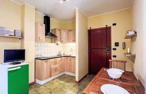 Costarainera Apartment | Cosy apartment for 3 people with pool, TV, balcony, pets allowed and parking