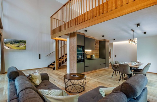 Solk Apartment | Cosy apartment for 4 people with WIFI, hot tub, TV, patio and parking