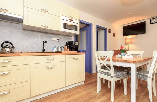 Arnoltice Apartment | Cosy apartment for 4 people with WIFI, TV, terrace and parking