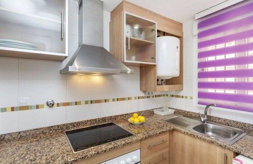 Cabanes Apartment | Cosy apartment for 4 people with WIFI, A/C, pool, TV, terrace, pets allowed and parking
