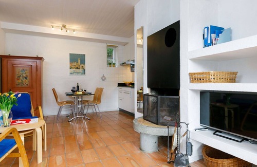 Capriasca Apartment | Cosy apartment for 4 people with pool, WIFI, TV, patio, pets allowed, panoramic view and parking