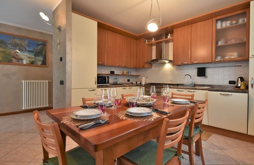 Delebio Apartment | Cosy apartment for 5 people with A/C, WIFI, TV, terrace and parking