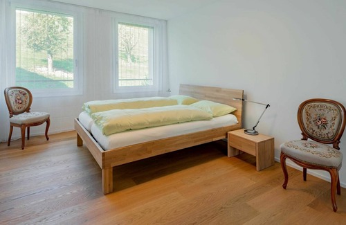 Alberswil Apartment | Cosy apartment for 6 guests with WIFI, TV, balcony, panoramic view and parking