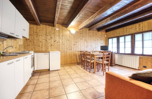Macugnaga Apartment | Cosy apartment for 6 people with TV, balcony, pets allowed, panoramic view and parking