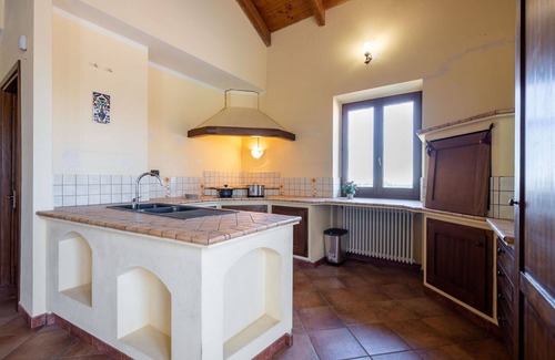 Mombaruzzo Apartment | Cosy apartment for 12 guests with pool, WIFI, TV, balcony, pets allowed and parking