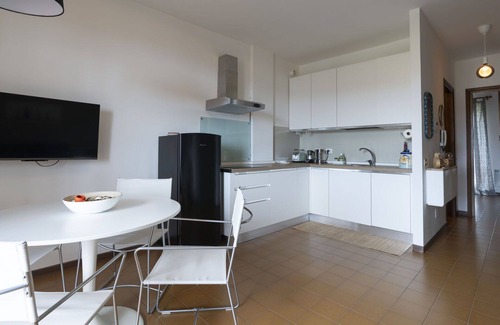 Pietrabruna Apartment | Cosy apartment for 4 guests with WIFI, TV, balcony, pets allowed and parking